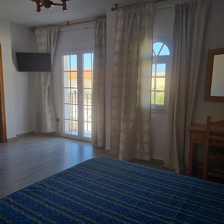 Hostal Calaverde Вильярикос Экстерьер фото