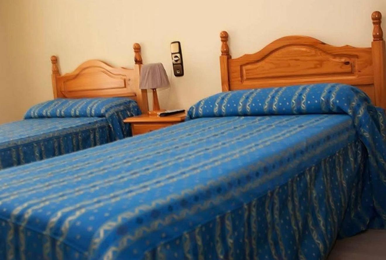 Hostal Calaverde Вильярикос Экстерьер фото